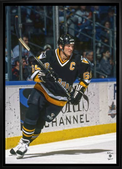 Mario Lemieux 20" x 29" Framed Canvas Penguins Action-V 22.5" x 31.5"